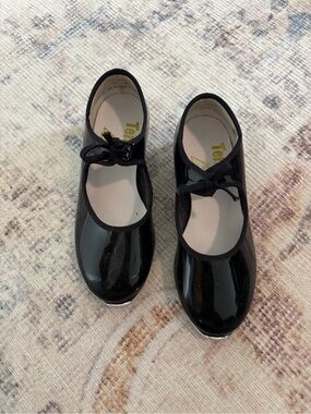 Tempo brand tap shoes - little kids size 10W
